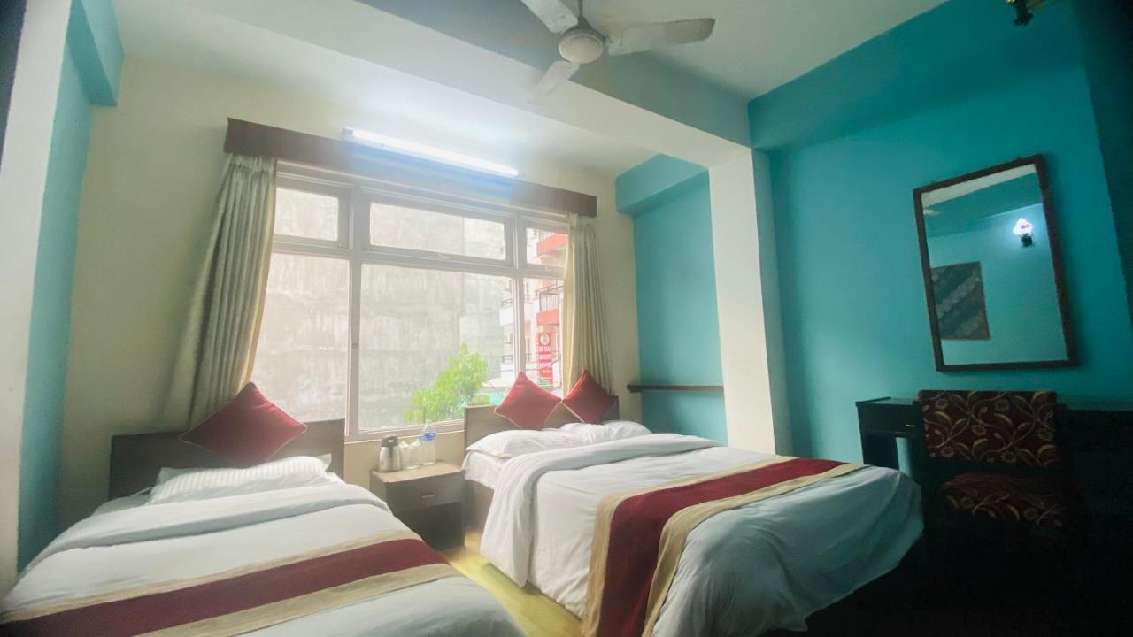 Hotel Discovery Inn Kathmandu Bagian luar foto