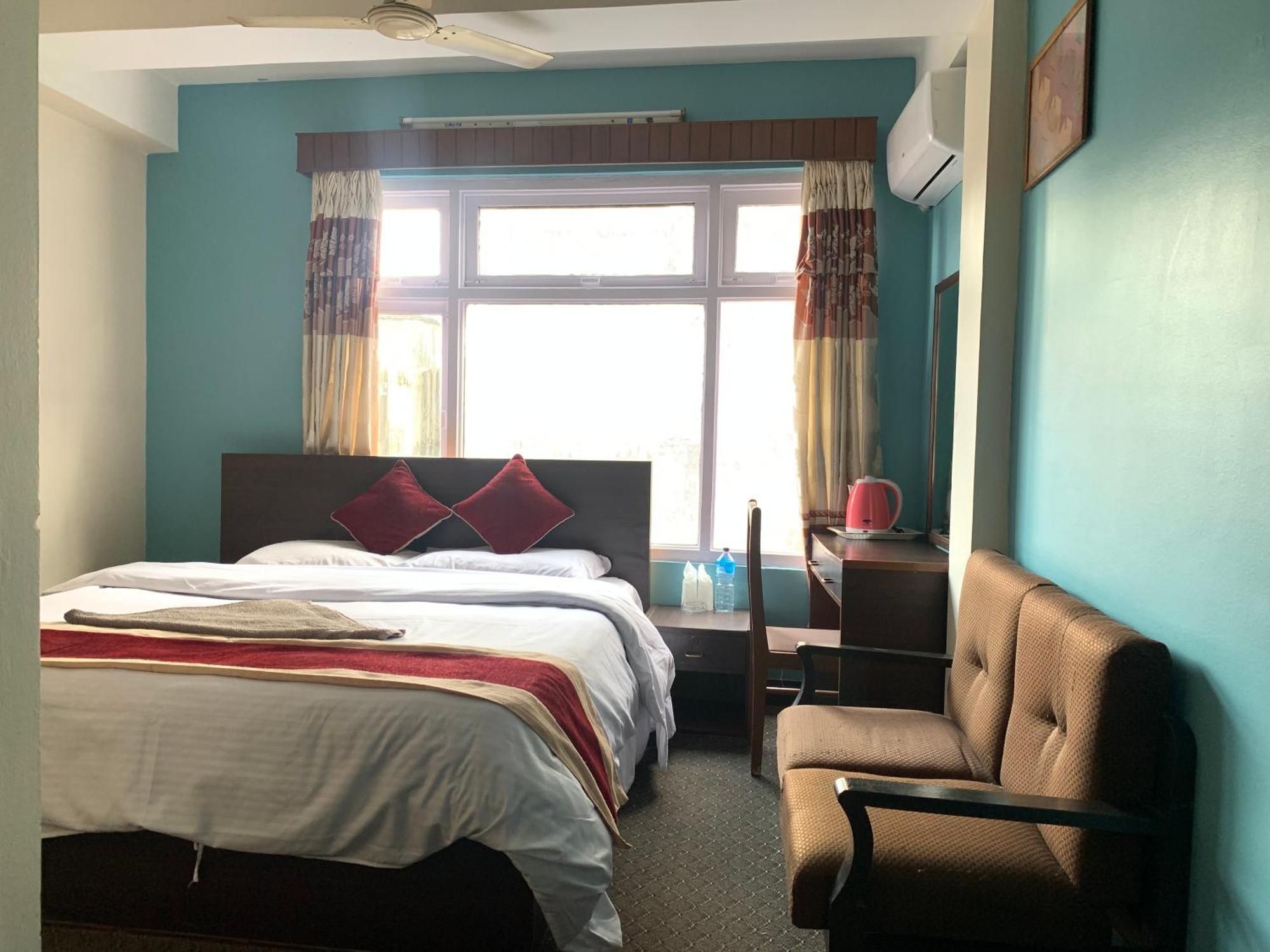 Hotel Discovery Inn Kathmandu Bagian luar foto