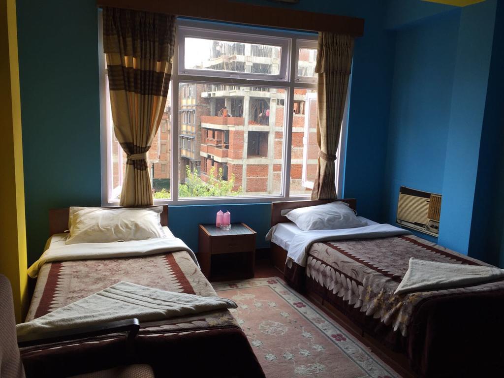 Hotel Discovery Inn Kathmandu Bagian luar foto